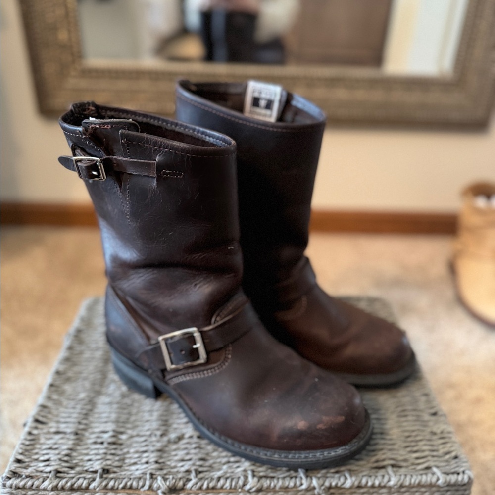 Women’s Frye Veronica boots